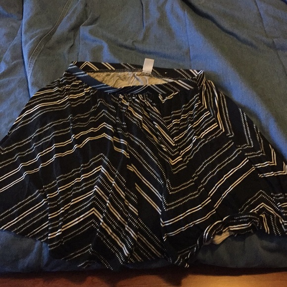 Skirt - Picture 1 of 1